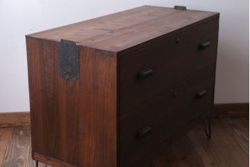 アンティーク家具　和製アンティーク　桐材製!鉄脚付き衣装箪笥ローボード(2)