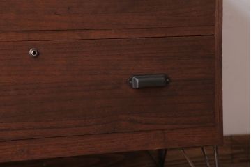 アンティーク家具　和製アンティーク　桐材製!鉄脚付き衣装箪笥ローボード(2)