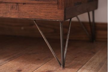 アンティーク家具　和製アンティーク　桐材製!鉄脚付き衣装箪笥ローボード(2)