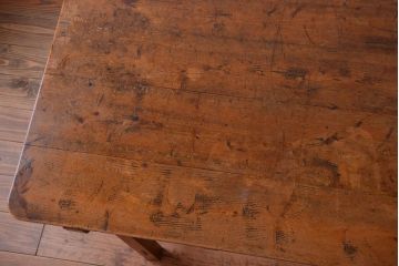 アンティーク家具　和製アンティーク　古い木の素朴なダイニングテーブル