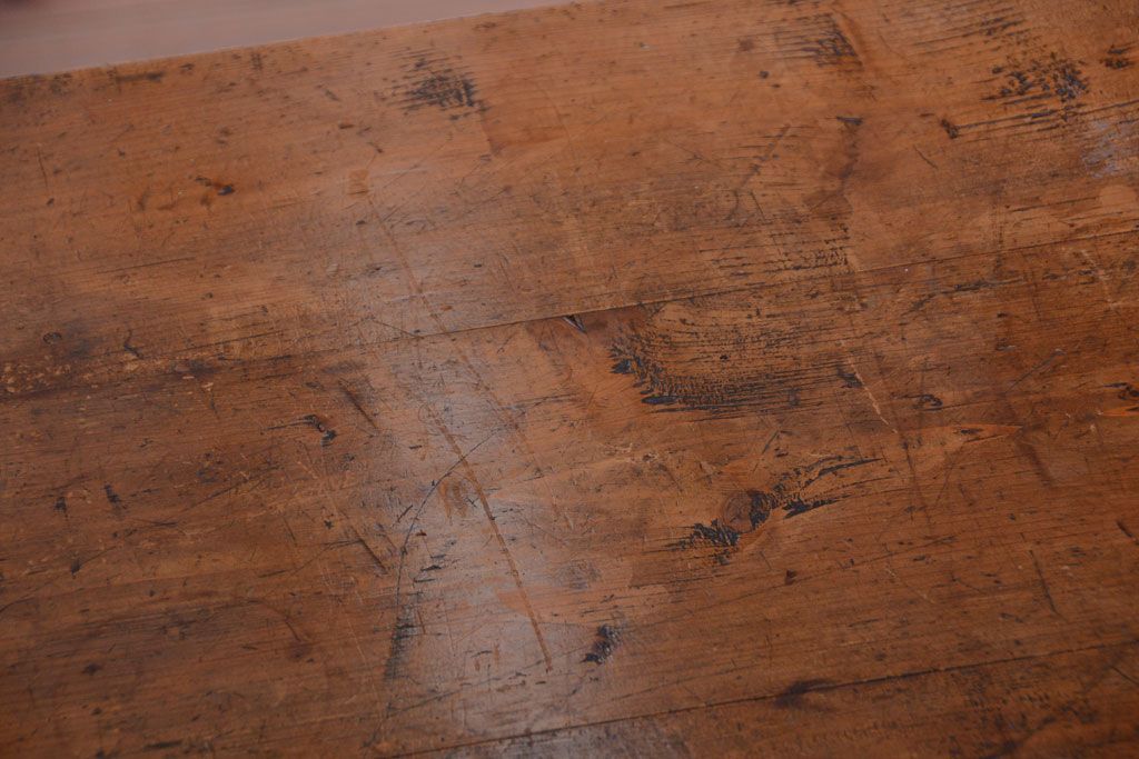 アンティーク家具　和製アンティーク　古い木の素朴なダイニングテーブル