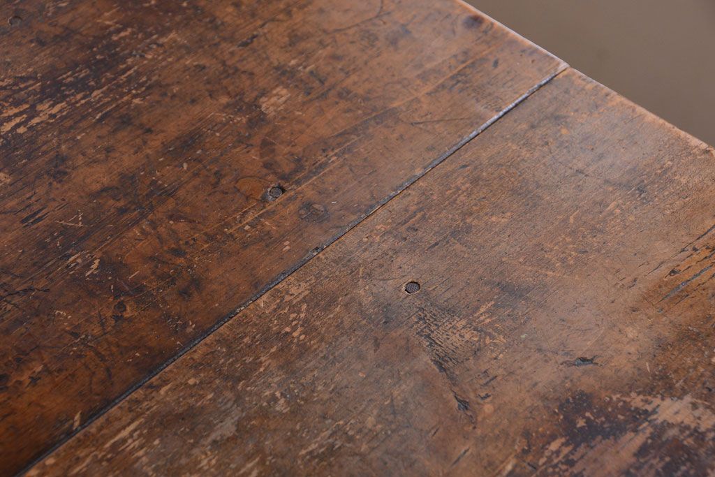 アンティーク家具　和製アンティーク　古い木の素朴なダイニングテーブル