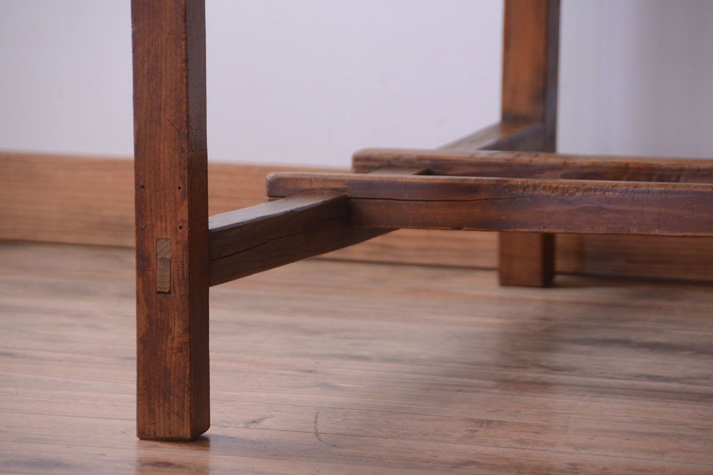 アンティーク家具　和製アンティーク　古い木の素朴なダイニングテーブル