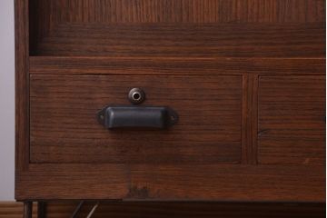 アンティーク家具　和製アンティーク　引き出し付き!鉄脚衣装箪笥ローボード