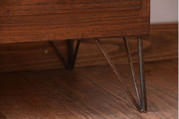 アンティーク家具　和製アンティーク　引き出し付き!鉄脚衣装箪笥ローボード