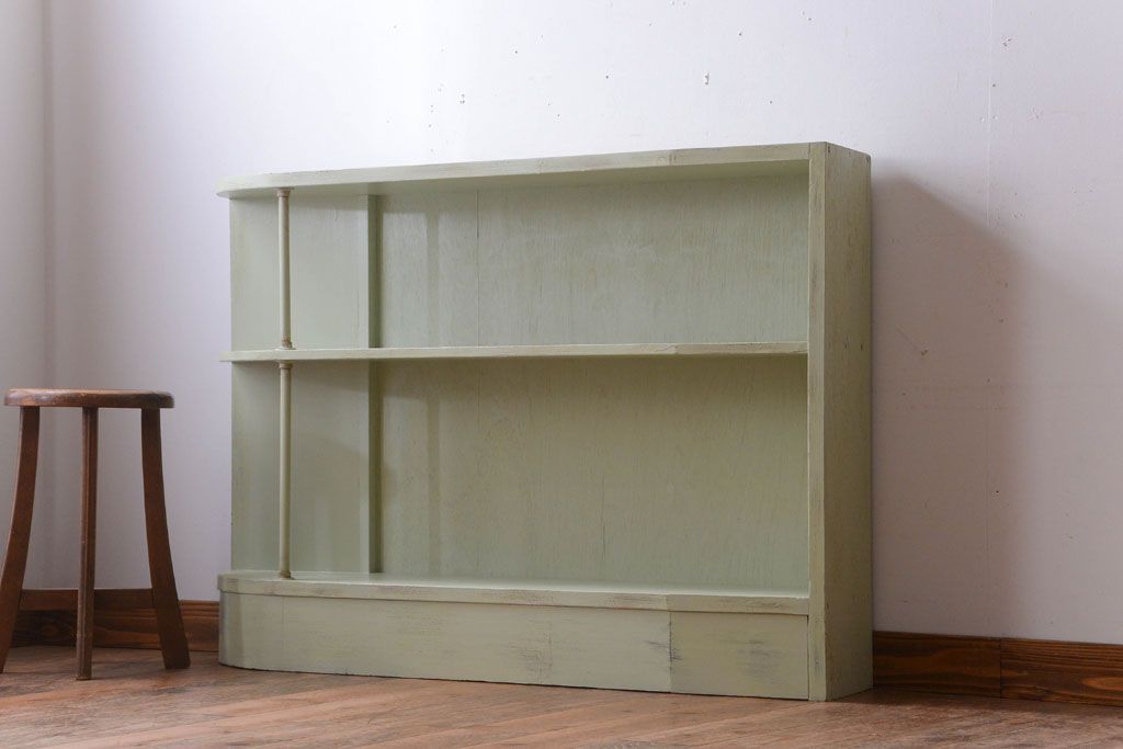 アンティーク家具　アンティークペイント　変わり型!爽やかな飾り棚