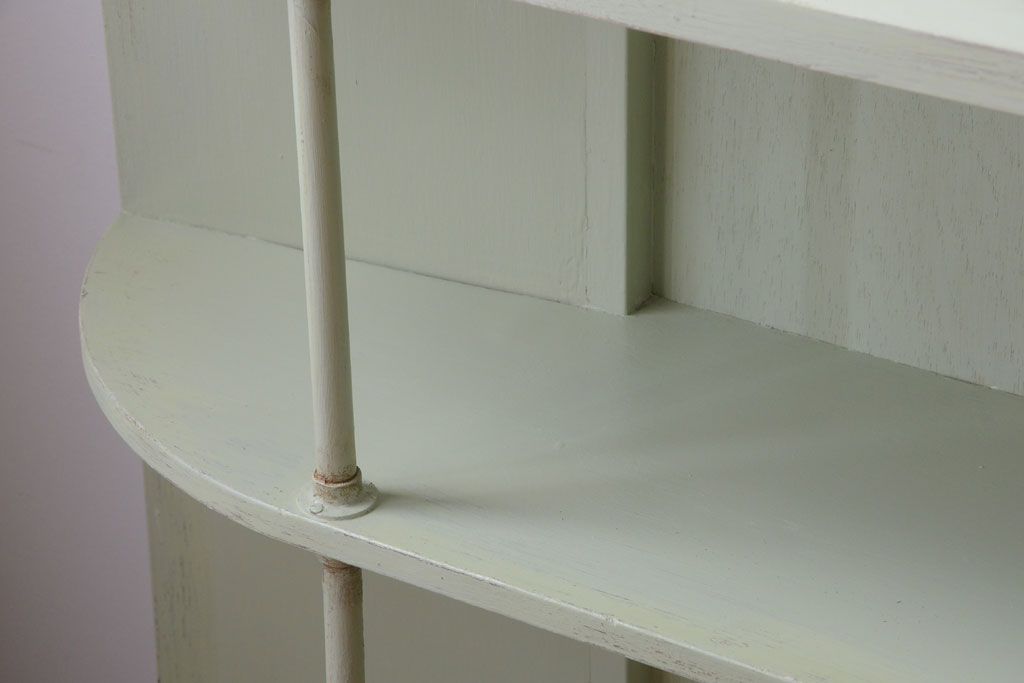 アンティーク家具　アンティークペイント　変わり型!爽やかな飾り棚