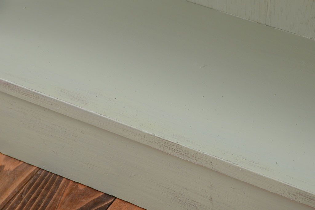 アンティーク家具　アンティークペイント　変わり型!爽やかな飾り棚