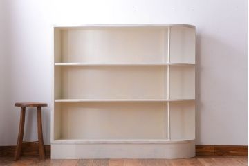 アンティーク家具　アンティークペイント　変わり型!清潔感のある飾り棚