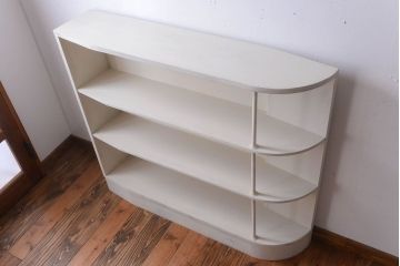 アンティーク家具　アンティークペイント　変わり型!清潔感のある飾り棚