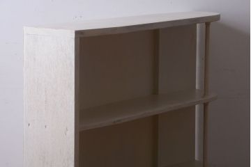 アンティーク家具　アンティークペイント　変わり型!清潔感のある飾り棚