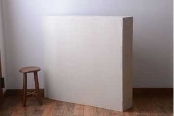 アンティーク家具　アンティークペイント　変わり型!清潔感のある飾り棚