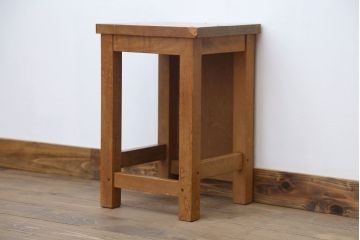 レトロ家具　昭和レトロ　古い学校の木製角スツール(3)