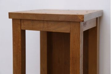 レトロ家具　昭和レトロ　古い学校の木製角スツール(3)