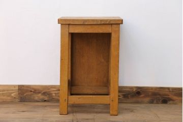 ヴィンテージ家具　ビンテージ　古い木のレトロな角スツール(3)