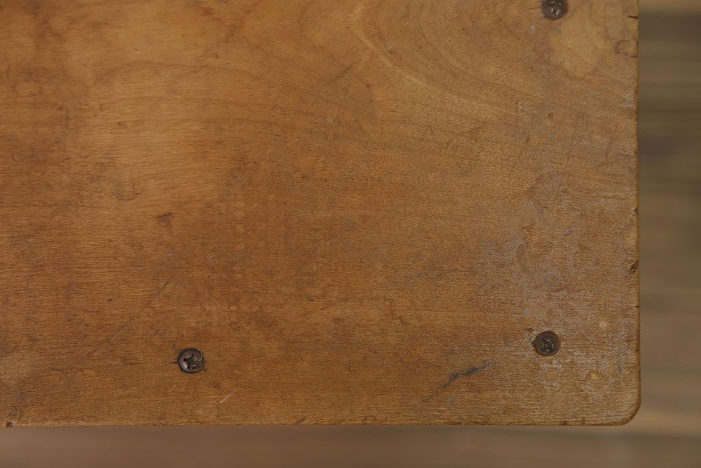 ヴィンテージ家具　ビンテージ　古い木のレトロな角スツール(3)