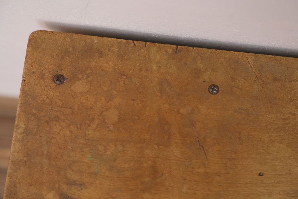 ヴィンテージ家具　ビンテージ　古い木のレトロな角スツール(3)