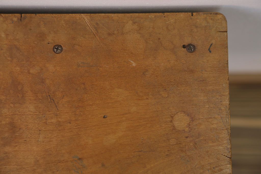 ヴィンテージ家具　ビンテージ　古い木のレトロな角スツール(3)