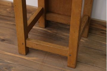 ヴィンテージ家具　ビンテージ　古い木のレトロな角スツール(3)