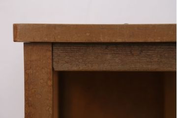 レトロ家具　昭和レトロ　古い木のノスタルジックな角スツール(1)