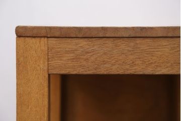 レトロ家具　昭和レトロ　古い学校の小さな木製角スツール(1)