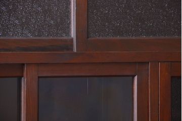 レトロ家具　昭和レトロ　ダイヤガラスがかわいい和製アンティーク食器棚(カップボード)