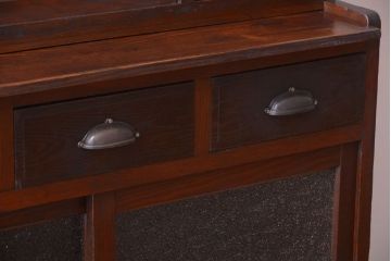レトロ家具　昭和レトロ　ダイヤガラスがかわいい和製アンティーク食器棚(カップボード)
