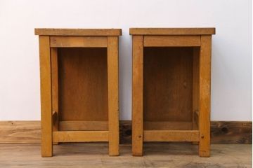 ヴィンテージ家具　ビンテージ　古い木のレトロな角スツール2脚セット