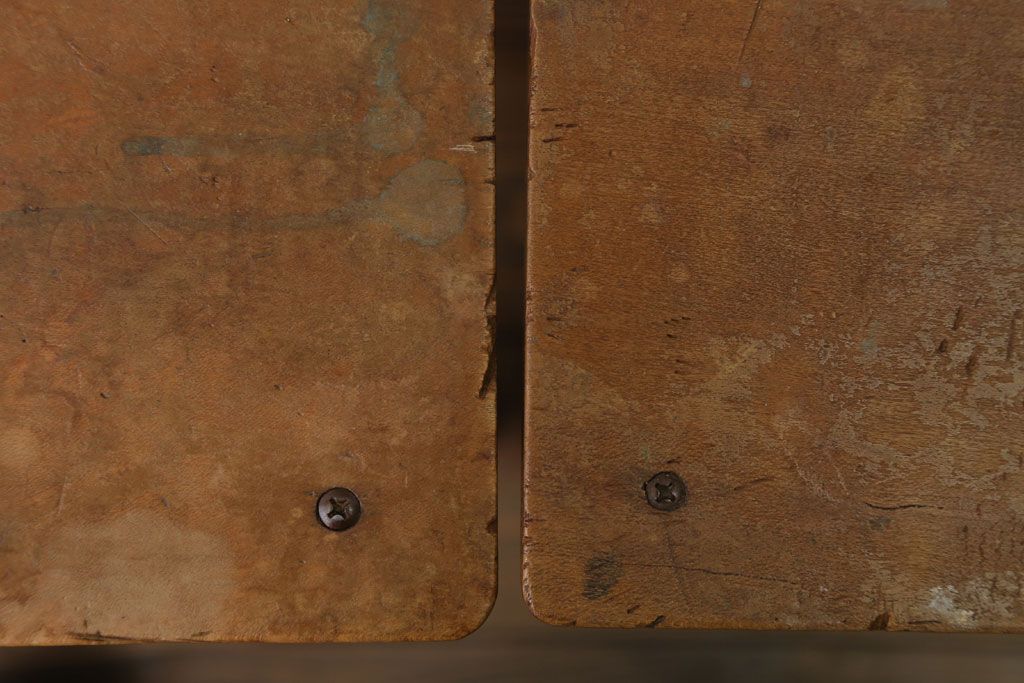 ヴィンテージ家具　ビンテージ　古い木のレトロな角スツール2脚セット