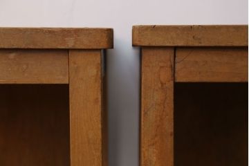 ヴィンテージ家具　ビンテージ　古い木のレトロな角スツール2脚セット