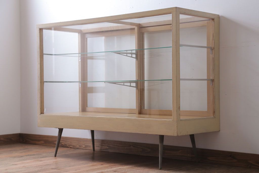 ヴィンテージ家具　昭和レトロ　鉄脚付きビンテージガラスケース(ショーケース)