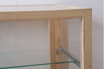 ヴィンテージ家具　昭和レトロ　鉄脚付きビンテージガラスケース(ショーケース)