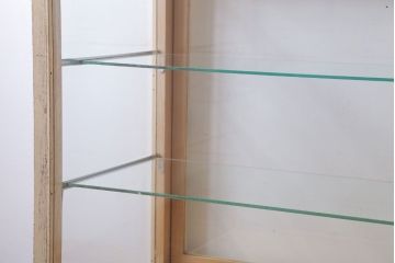 ヴィンテージ家具　昭和レトロ　鉄脚付きビンテージガラスケース(ショーケース)