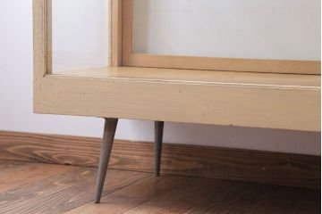 ヴィンテージ家具　昭和レトロ　鉄脚付きビンテージガラスケース(ショーケース)