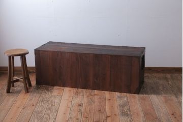 アンティーク家具　古民具・骨董　シンプルなアンティーク時代箪笥テレビボード(ローボード)(1)