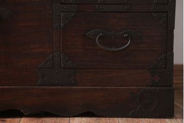 アンティーク家具　古民具・骨董　シンプルなアンティーク時代箪笥テレビボード(ローボード)(2)