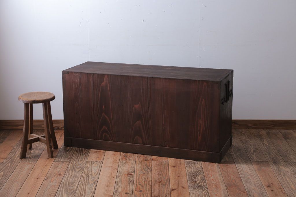 アンティーク家具　古民具・骨董　シンプルなアンティーク時代箪笥テレビボード(ローボード)(2)
