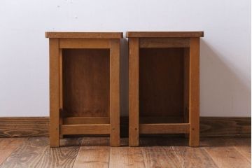 ヴィンテージ家具　ビンテージ　古い木のレトロな角スツール2脚セット(3)