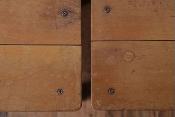 ヴィンテージ家具　ビンテージ　古い木のレトロな角スツール2脚セット(3)