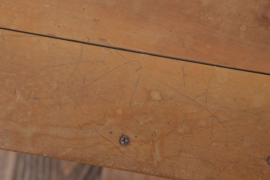 ヴィンテージ家具　ビンテージ　古い木のレトロな角スツール2脚セット(3)