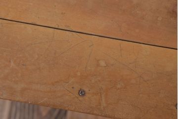 ヴィンテージ家具　ビンテージ　古い木のレトロな角スツール2脚セット(3)