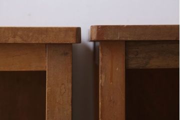 ヴィンテージ家具　ビンテージ　古い木のレトロな角スツール2脚セット(3)