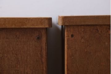 ヴィンテージ家具　ビンテージ　古い木のレトロな角スツール2脚セット(3)