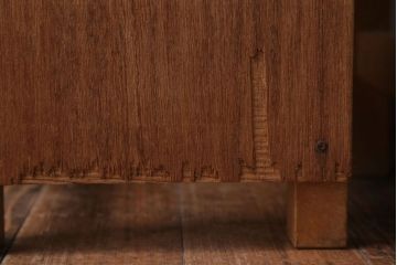 ヴィンテージ家具　ビンテージ　古い木のレトロな角スツール2脚セット(3)