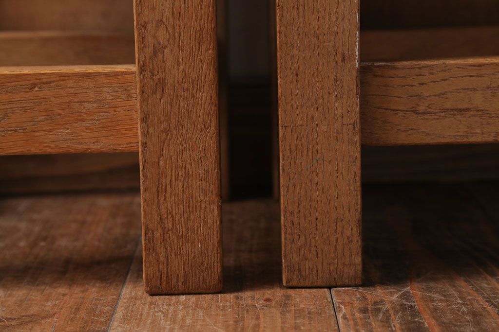 レトロ家具　昭和レトロ　古い学校の木製アンティーク角スツール2脚セット(1)