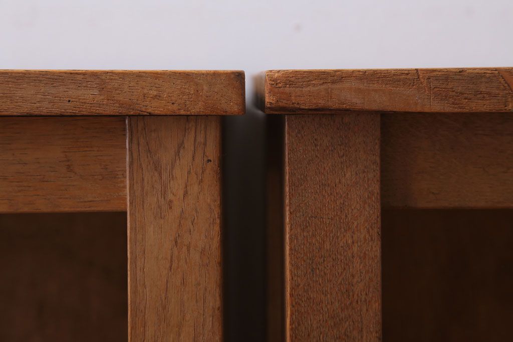 レトロ家具　昭和レトロ　古い学校の木製アンティーク角スツール2脚セット(3)