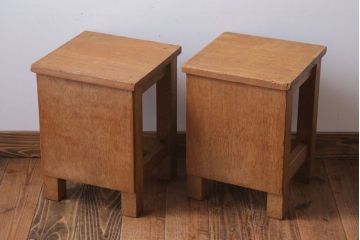 レトロ家具　昭和レトロ　古い学校の木製アンティーク角スツール2脚セット(3)