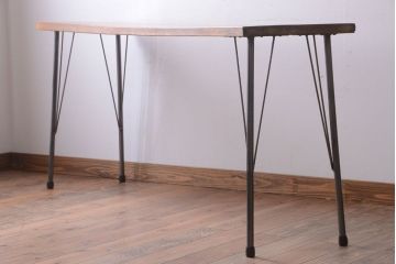 アンティーク家具　アンティーク　天板一枚板!横型鉄脚テーブル(1)