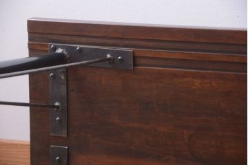 アンティーク家具　アンティーク　天板一枚板!シンプルな横型鉄脚テーブル(1)