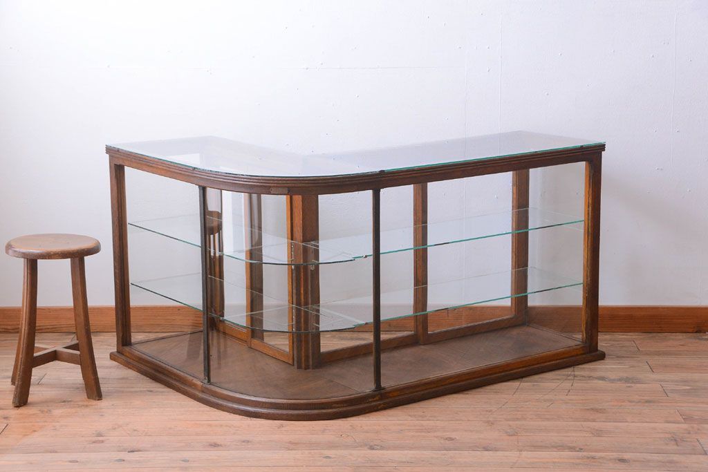アンティーク家具　和製アンティーク　曲げガラスの古い木製ショーケース
